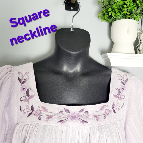 🔥NWT Avenue Misty Embroidered Top - Picture 3 of 11